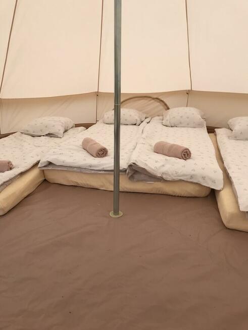 Namiot przy podeście