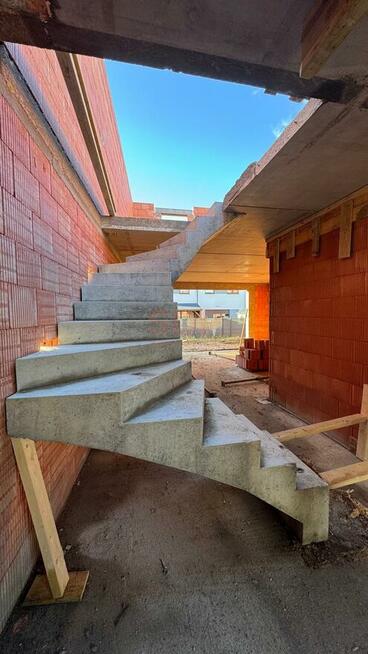 Dom Karwiany gm. Żórawina, Wiosenna