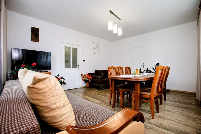 przestronny dom z potencjałem, duża działka