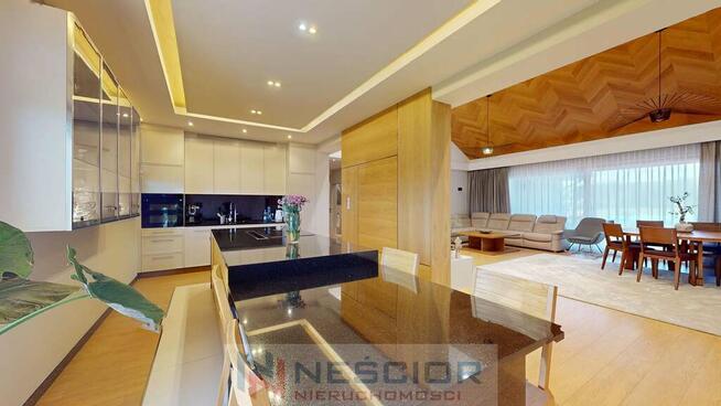 Dom premium z salą fitness i systemem smart home