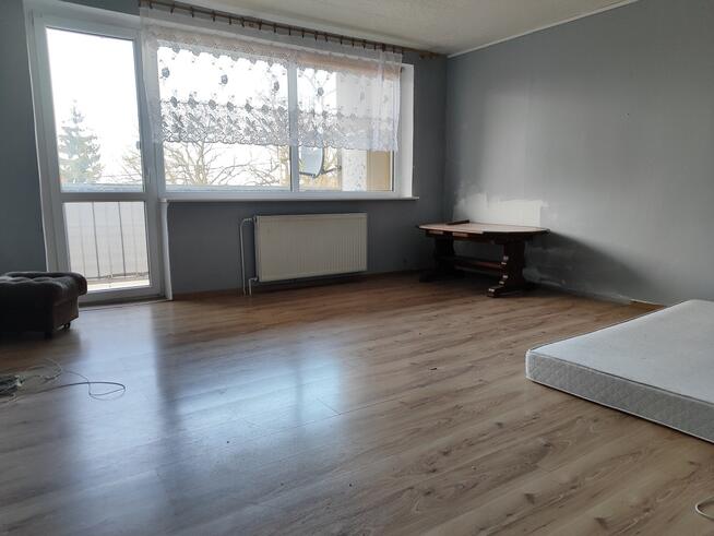 4 pokoje na 1 piętrze z balkonem działka