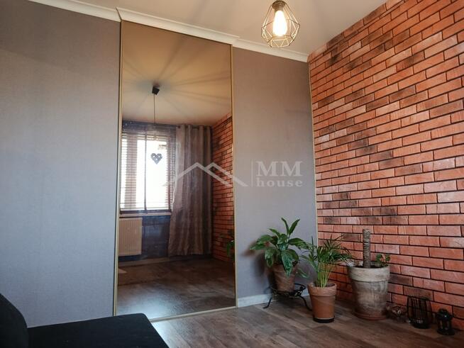 Mieszkanie na parterze z ogrodem i garażem .