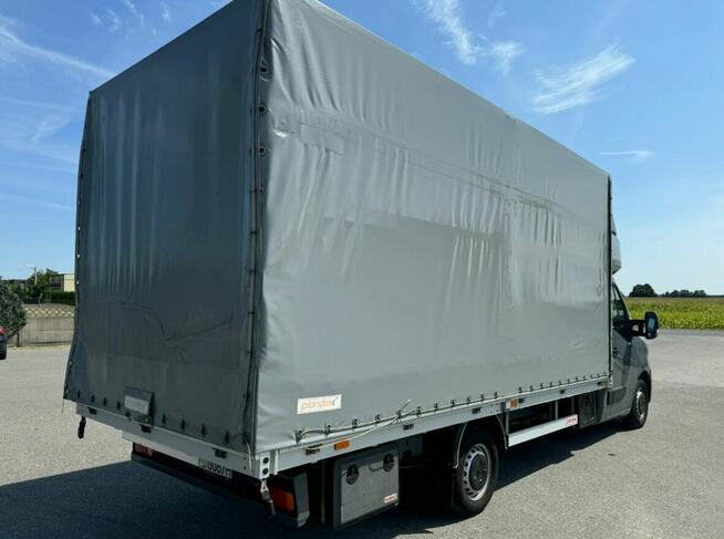 Renault Master Bus Plandeka Międzynarodówka