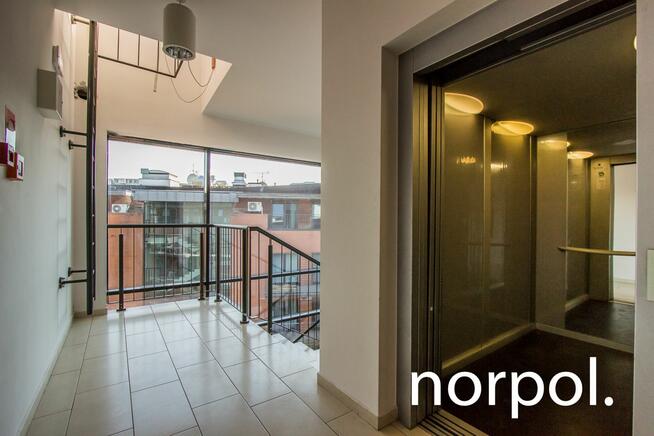 Penthouse na 6 piętrze w Angel City