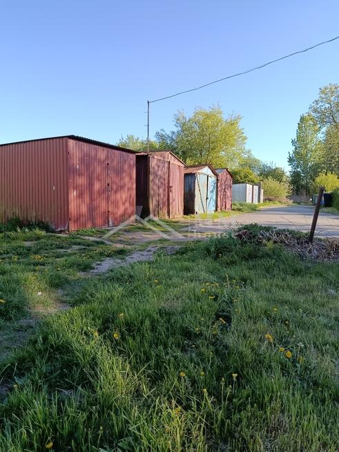 Mieszkanie na parterze z ogrodem i garażem .