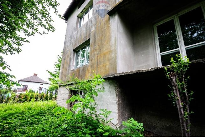 Dom z możliwością podziału na 2 mieszkania