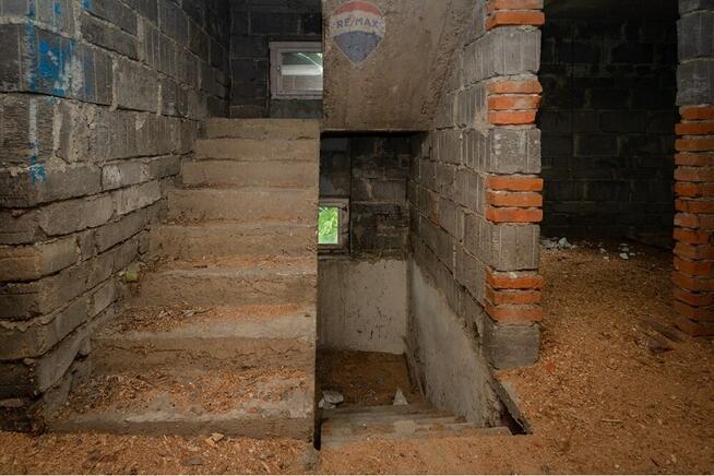 Dom z możliwością podziału na 2 mieszkania