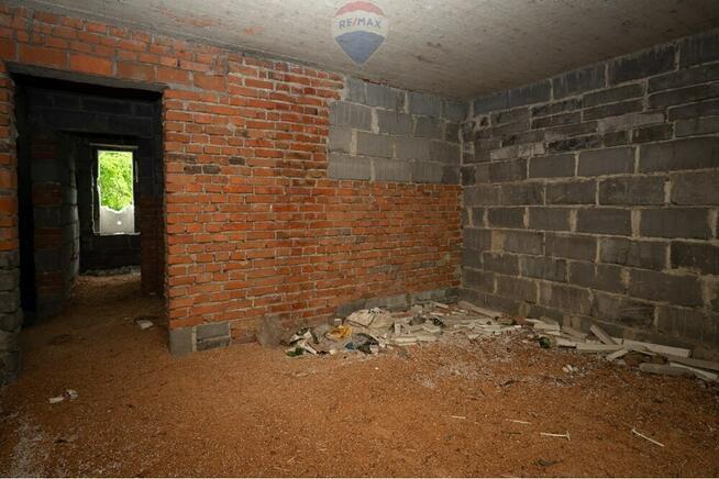 Dom z możliwością podziału na 2 mieszkania