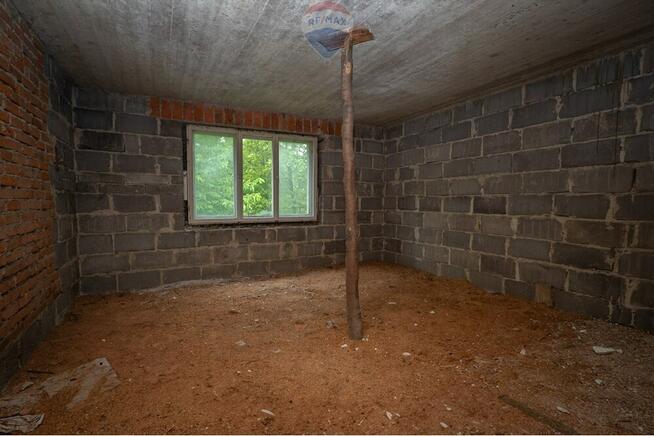 Dom z możliwością podziału na 2 mieszkania