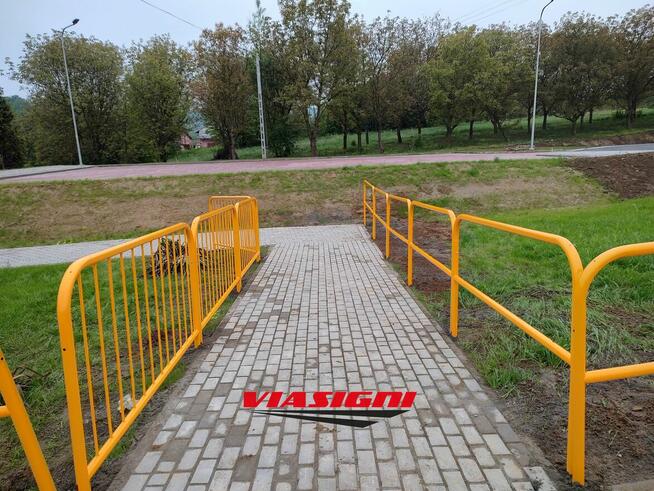 Produkcja montaż balustrad U-11a, ogrodzeń U-12a łańcuchowy