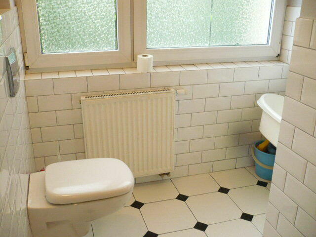 3-niezależne, przestronne pokoje, doskonała lokalizacja.