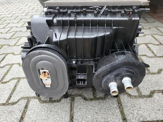 RENAULT AUSTRAL ESPACE VI 1.2 E-Tech NAGRZEWNICA 272V06LE0B