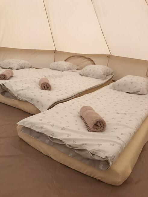 Namiot przy podeście