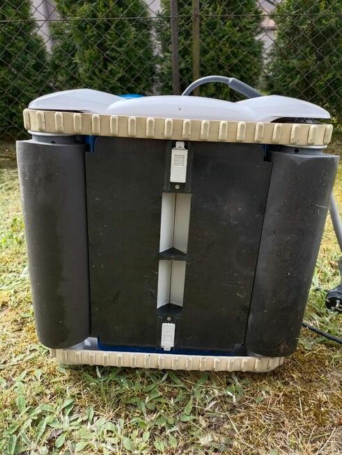 Odkurzacz basenowy Hayward Tiger Shark