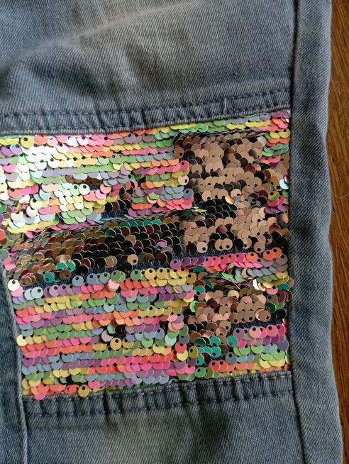 Jeansy stan idealny nowe rozmiar 122