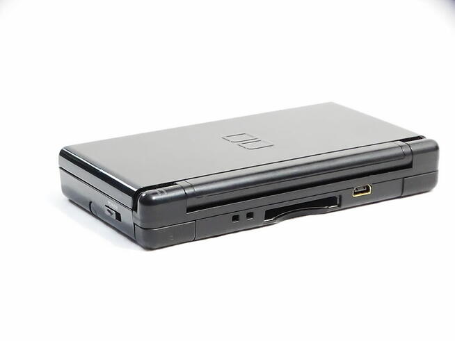 Konsola Nintendo DS Lite USG-001 czarna.
