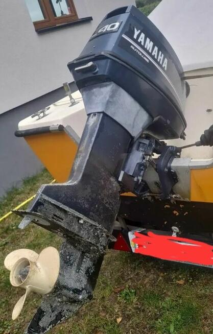 Motorówka z silnikiem Yamaha 40
