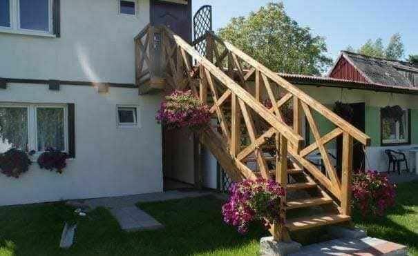 Na górce Sarbinowo Pokoje i domki nad morzem 100 m do plaży!