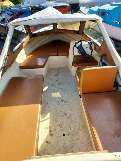 Motorówka z silnikiem Yamaha 40