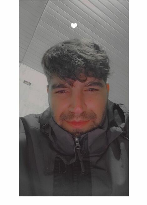 Jestem Turkiem i młody, szukam dojrzałej kobiety