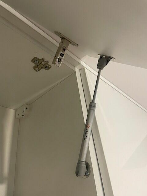 naprawa szuflad - frontów i szafek kuchennych Warszawa