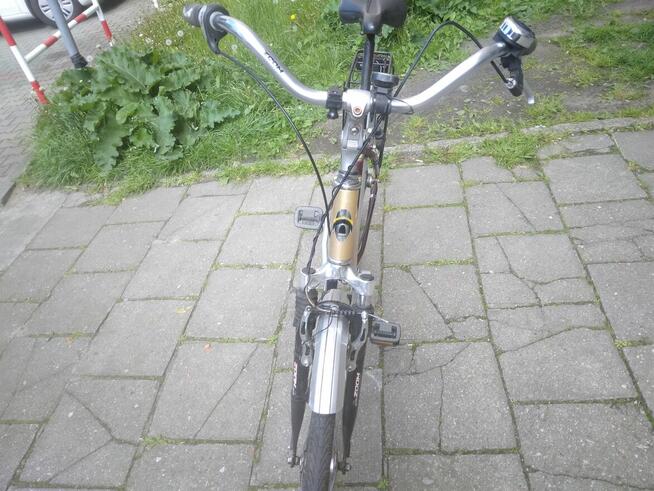 Sprzedam rower miejski jak na foto sprawny aluminiowy koł 28