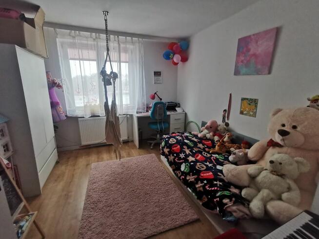 mieszkanie z widokiem na rzekę, z działką i budynkiem gospod