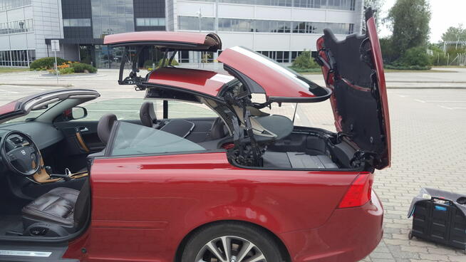 Volvo C70 II D3 diesel bogate wyposażenie