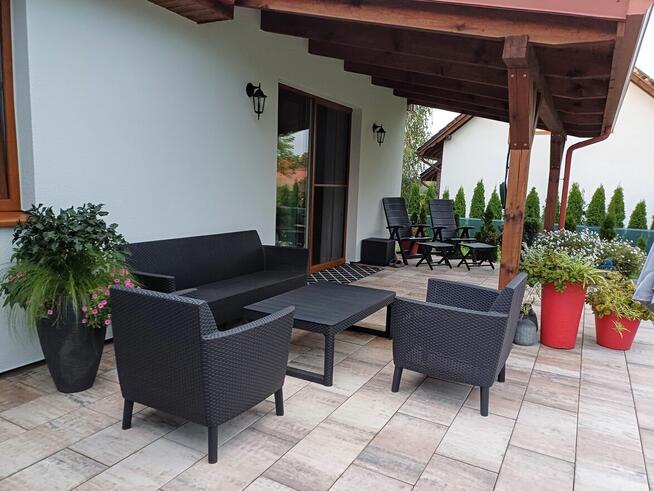 Komplet ogrodowy z podnoszonym stołem