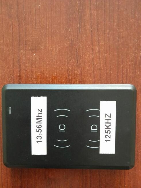 Czytnik Kart i breloków RFID