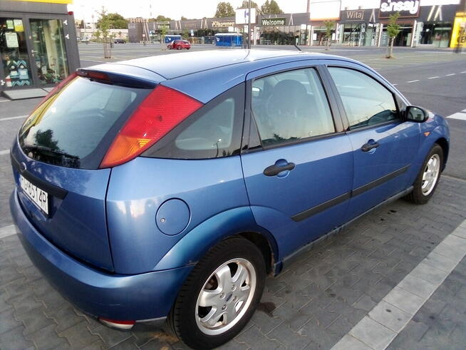 Ford Focus 1.4 benzyna.