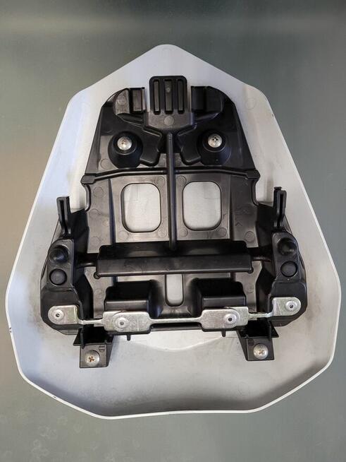 Sprzedam części do Yamaha R-6 model 2007-2010