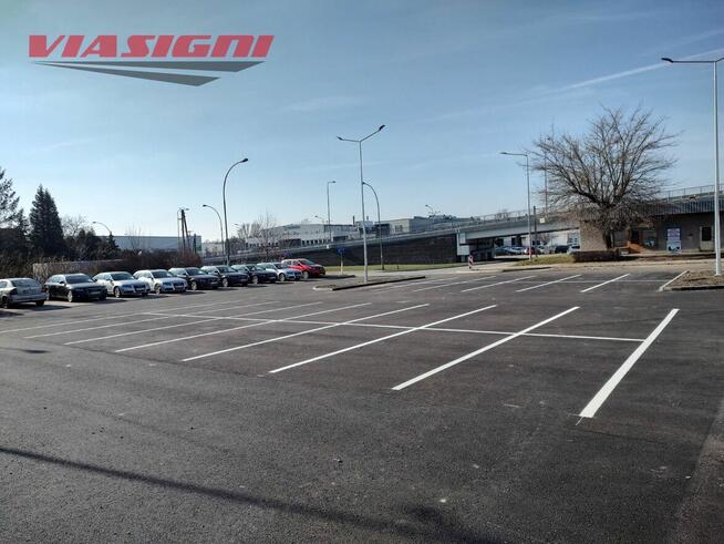 Malowanie oznakowania poziomego obiekty przemysłowe przestrz