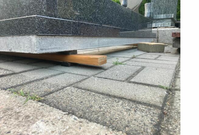 Ramy betonowe pod pomniki fundamenty pod nagrobki podkłady