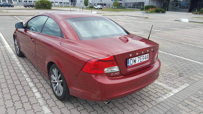 Volvo C70 II D3 diesel bogate wyposażenie