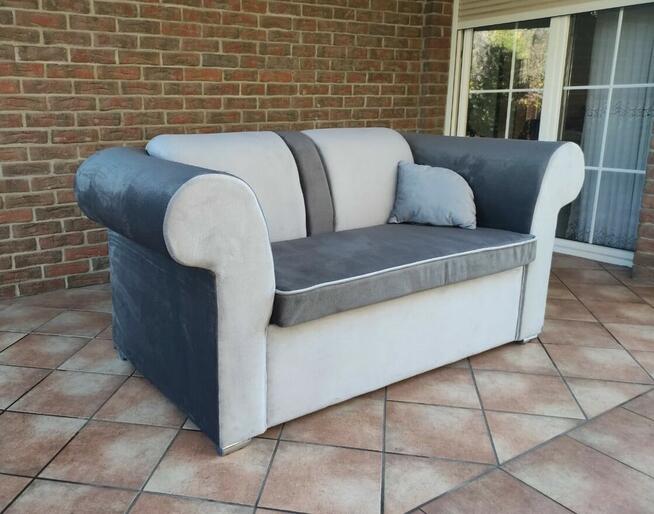 Sprzedam Sofa dwuosobowa