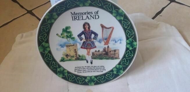 Kolekcjonerskie talerze z różnych krajów Oryginalne