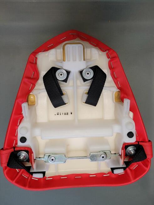 Sprzedam części do Yamaha R-6 model 2007-2010