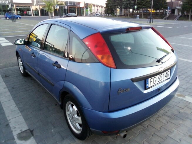Ford Focus 1.4 benzyna.
