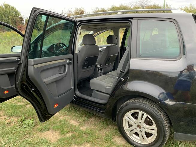 Volkswagen Touran 2.0 TDI Climatronic Webasto Hak 2 komplety