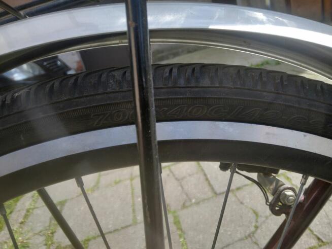 Sprzedam rower miejski jak na foto sprawny aluminiowy koł 28