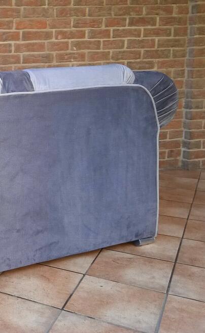 Sprzedam Sofa dwuosobowa