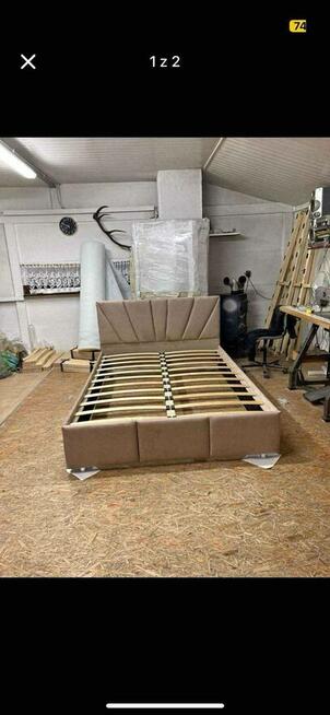 Łóżka sypialniane, tapicerowane