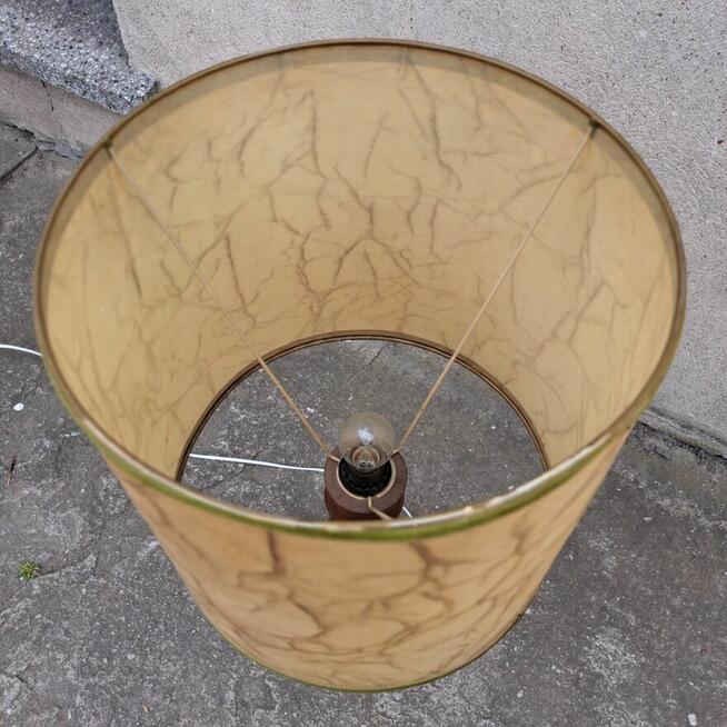 Stara lampa stołowa