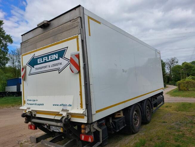 Przyczepa marki ROHR chłodnia 18 palet