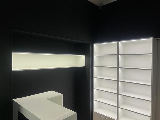 Meble sklepowe - stan bardzo dobry