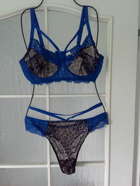 Kobiecy komplet w panterkę, XL