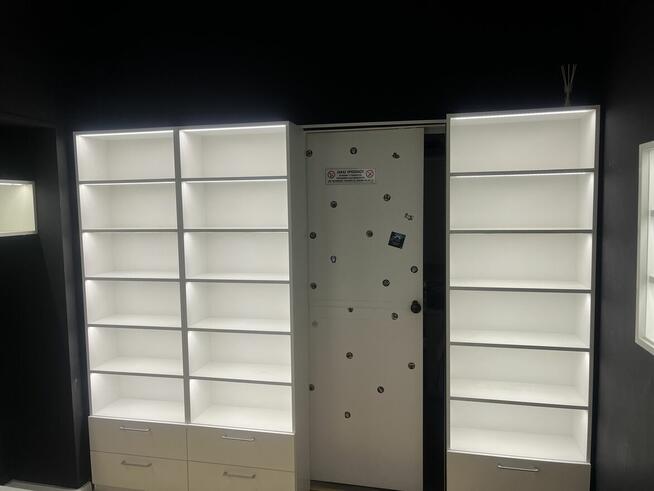 Meble sklepowe - stan bardzo dobry