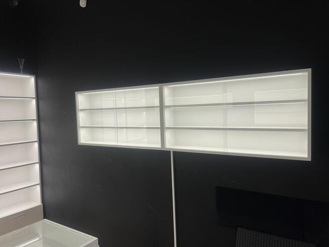 Meble sklepowe - stan bardzo dobry