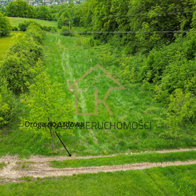 Piękna działka budowlna przy lese 18 ar w Lipniku